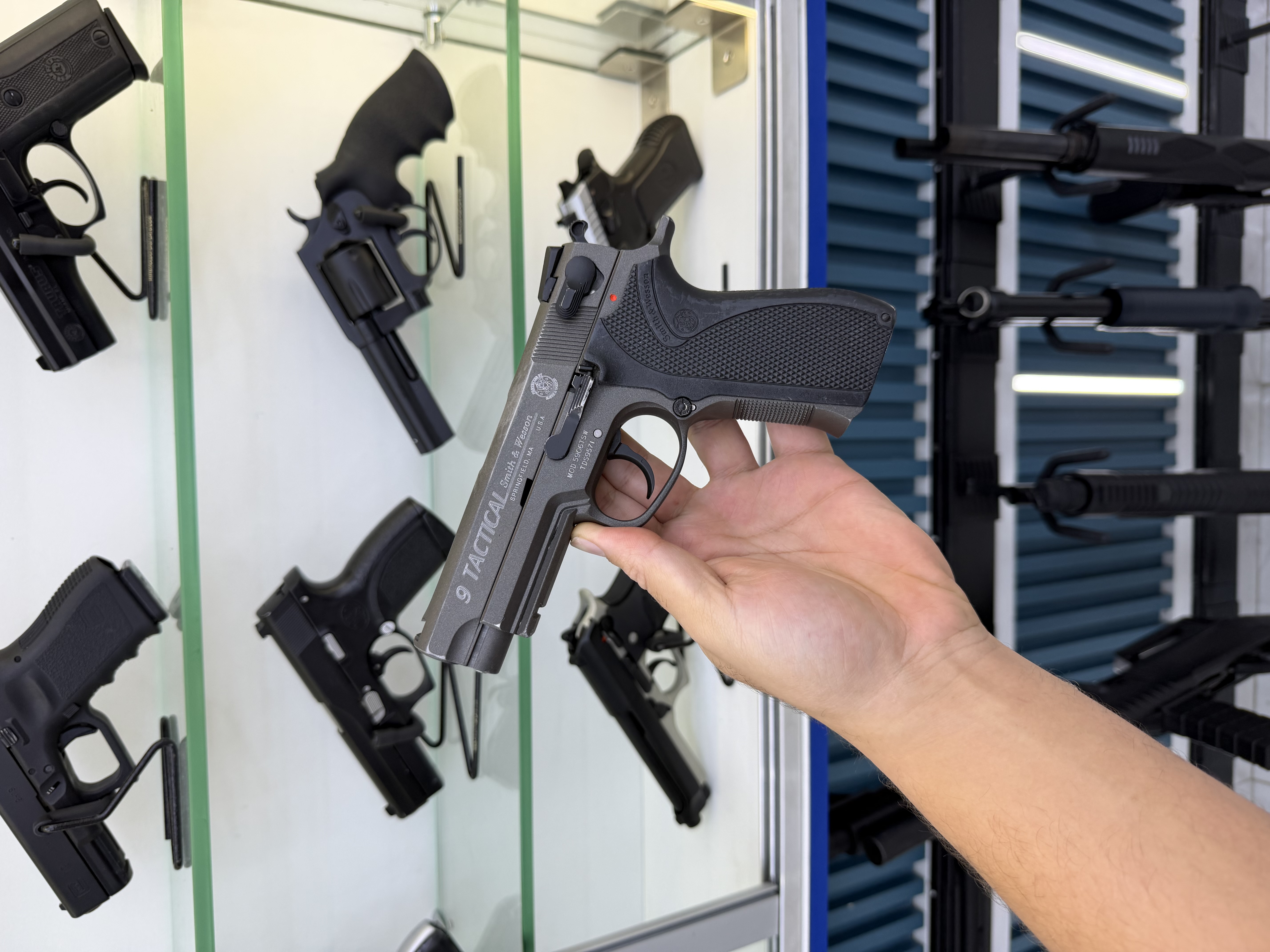 S&W 5606TSW